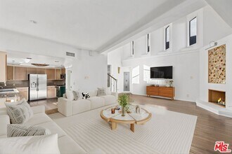 2316 Strongs Dr in Los Angeles, CA - Building Photo - Building Photo