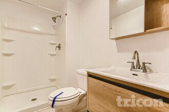 3401 75th Ave N in Minneapolis, MN - Building Photo - Building Photo