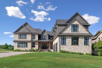 511 Algonquin Trail in Owen Sound, ON - Building Photo - Building Photo