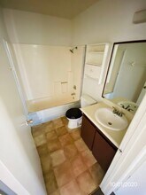 917 Bridgewater St in Las Vegas, NV - Building Photo - Building Photo