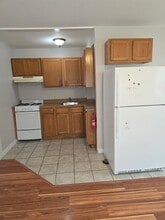 129 Melville St in Fall River, MA - Building Photo - Building Photo