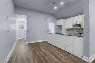 606 E 12th St in Bonham, TX - Building Photo - Building Photo
