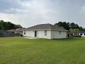 86016 Graham Court in Yulee, FL - Building Photo - Building Photo