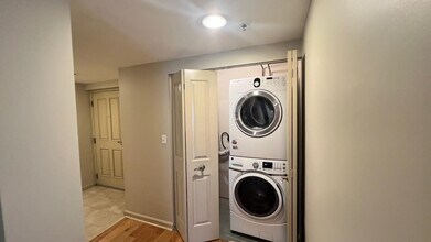 12-12 Museum Way in Cambridge, MA - Building Photo - Building Photo