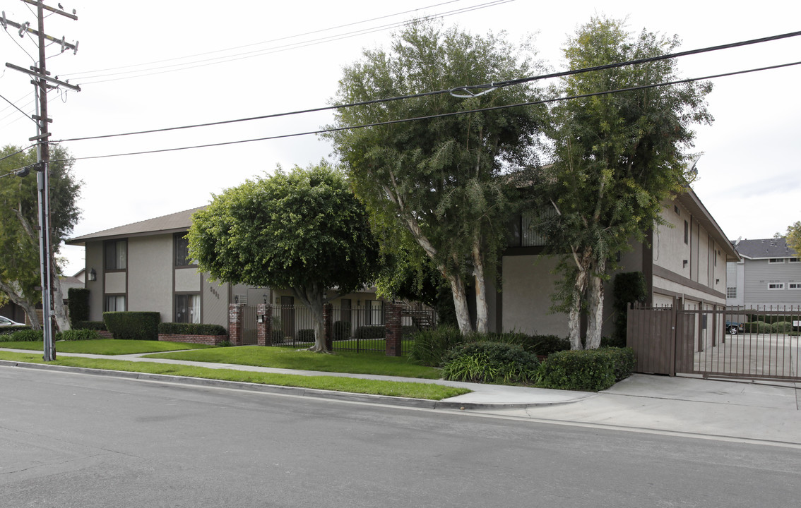 Kingman Avenue Apartments in Buena Park, CA - Building Photo