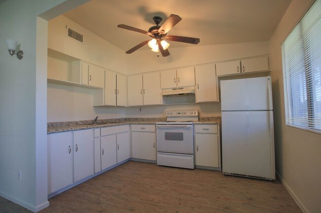 2123 W Devonshire Ave in Phoenix, AZ - Building Photo - Building Photo