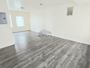 111-113 Leslie Street in Newark, NJ - Building Photo - Building Photo