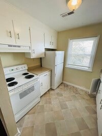 1367 W Ocean View Ave