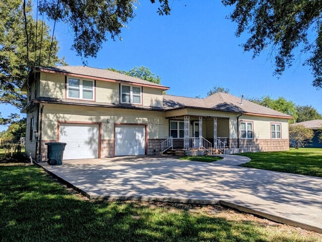 property at 5195 Seale Rd