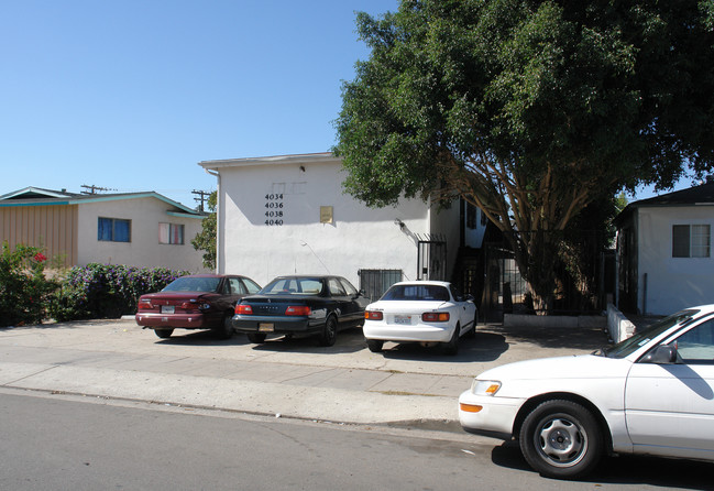 4034-4040 Winona Ave in San Diego, CA - Building Photo - Building Photo