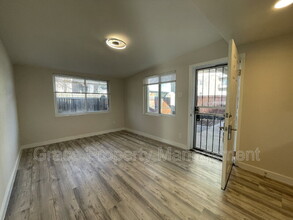 2127 S Acoma St in Denver, CO - Building Photo - Building Photo