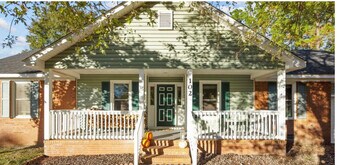 102 Albemarle Rd in Wilmington, NC - Building Photo