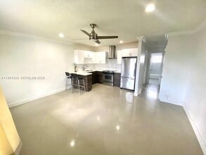 1836 Arthur St, Unit 16 in Hollywood, FL - Building Photo - Building Photo