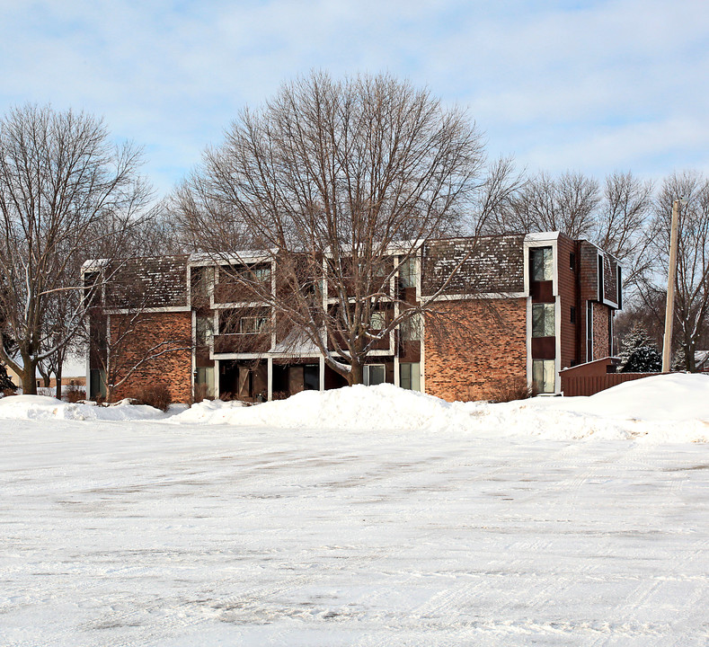 Nyberg Apartments 55+ in Willmar, MN - Foto de edificio