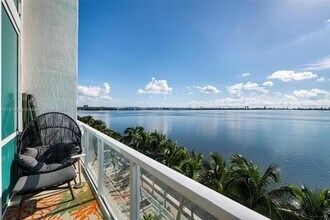 665 NE 25th St in Miami, FL - Building Photo - Building Photo
