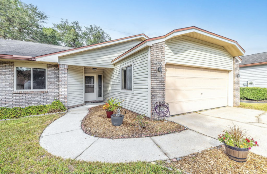 355 Evergreen Ave in Niceville, FL - Building Photo