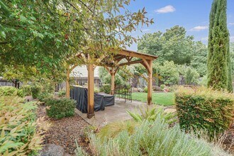 8327 Lakeland Dr in Granite Bay, CA - Building Photo - Building Photo