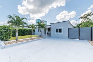 260 NE 46th St in Miami, FL - Building Photo