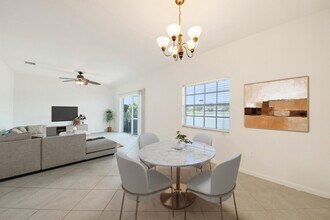 4102 Emerald Vista in Lake Worth Beach, FL - Building Photo - Building Photo