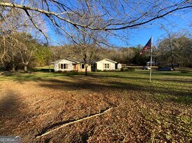 5569 Fosters Mill Rd in Cave Spring, GA - Building Photo