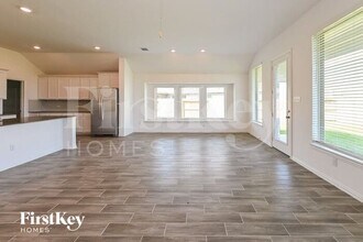 14907 Lake Shore Ave in Mont Belvieu, TX - Building Photo - Building Photo