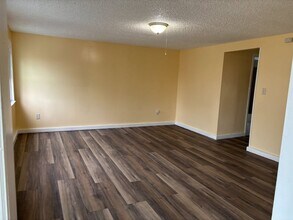 320 Sherman St, Unit 2 in Albany, NY - Building Photo - Building Photo