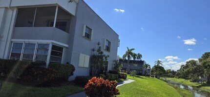 192 Burgandy Way in Delray Beach, FL - Foto de edificio - Building Photo