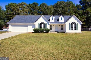 350 Windermere Dr in Loganville, GA - Building Photo