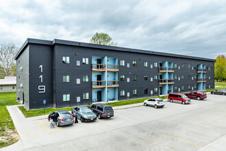 Silverthorne Apartments in Ottumwa, IA - Building Photo - Building Photo
