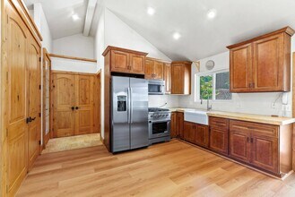 2004 Lockhart Gulch Rd in Scotts Valley, CA - Building Photo - Building Photo