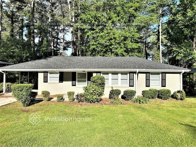 property at 1095 Longshore Dr
