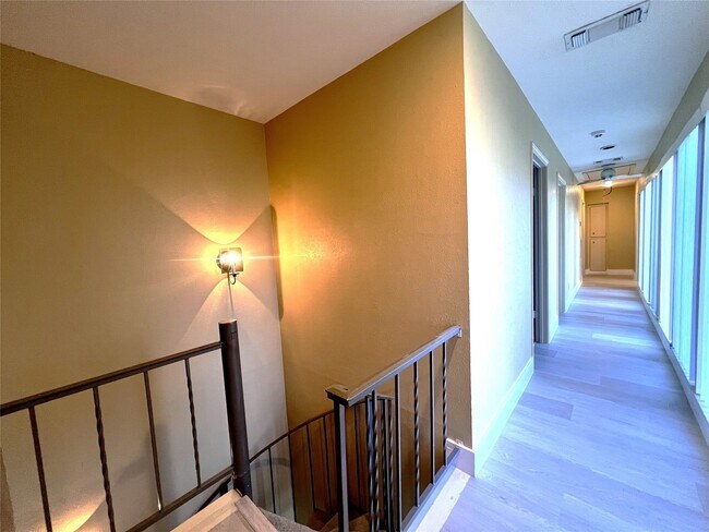 2002 Tucumcari Dr in Houston, TX - Building Photo - Building Photo