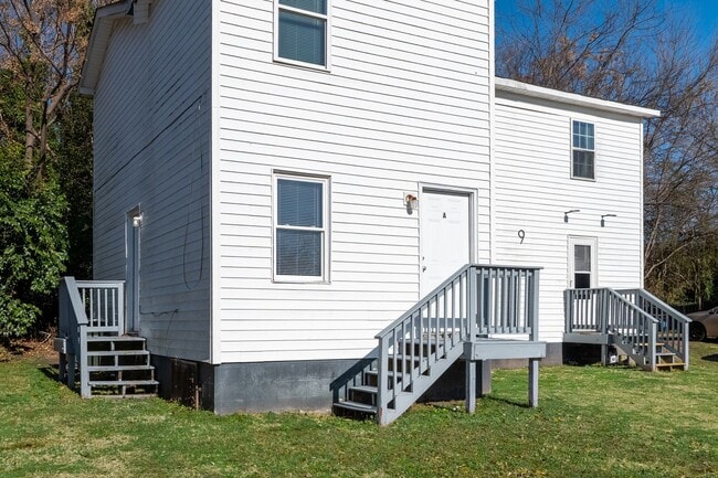 9 Fisher Pl in Durham, NC - Building Photo - Building Photo