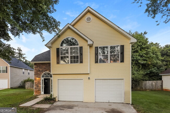 property at 11758 Registry Blvd