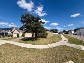 3342 Landing Vw in Tavares, FL - Building Photo - Building Photo