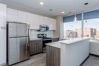 Flashcube Apartments in Kansas City, MO - Building Photo - Interior Photo