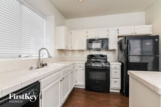 1705 Talon Ave in Henderson, NV - Building Photo - Building Photo