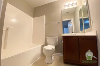 222 Cambria Ct in Mauldin, SC - Building Photo - Building Photo