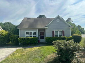 2223 Sapling Cir in Wilmington, NC - Building Photo - Building Photo