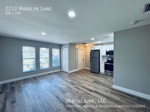 2210 Marilyn Ln in Ft. Myers, FL - Building Photo - Building Photo