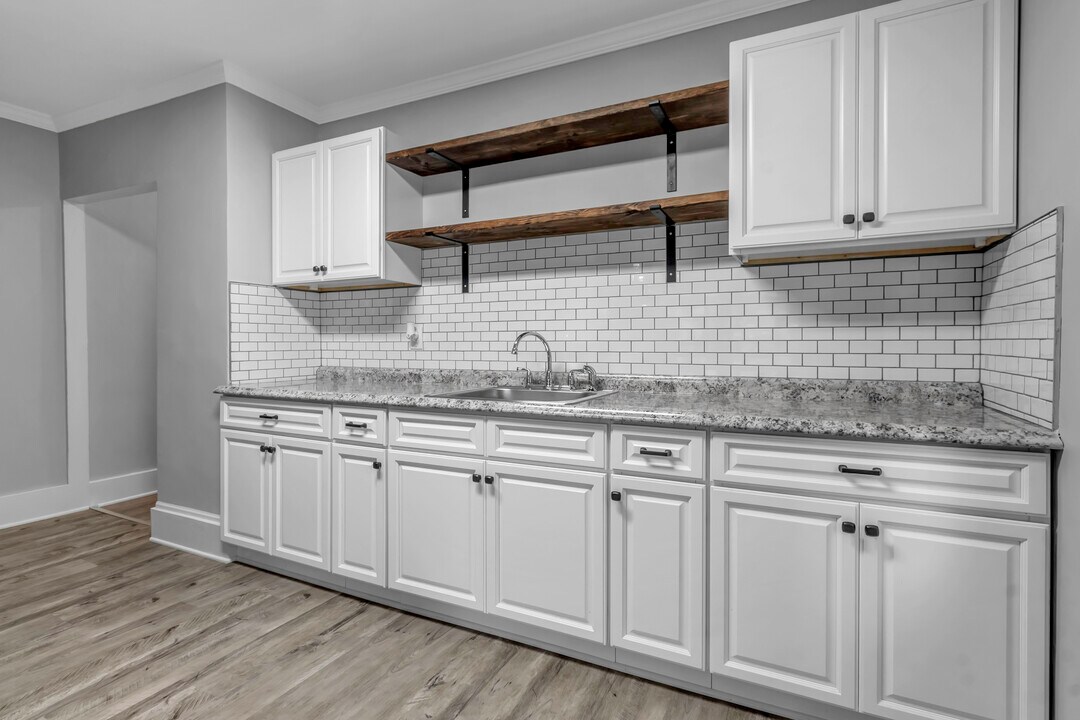 1703 Seneca St, Unit Upper in Buffalo, NY - Building Photo