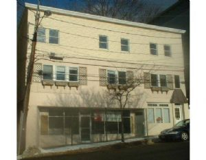 104 Daniels St in Fitchburg, MA - Foto de edificio