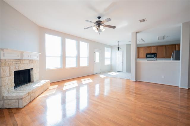 524 Zachum Dr in Arlington, TX - Building Photo - Building Photo