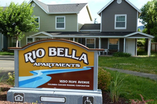 Rio Bella in Hood River, OR - Foto de edificio - Building Photo