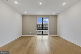 1232 N Front St in Philadelphia, PA - Building Photo - Building Photo