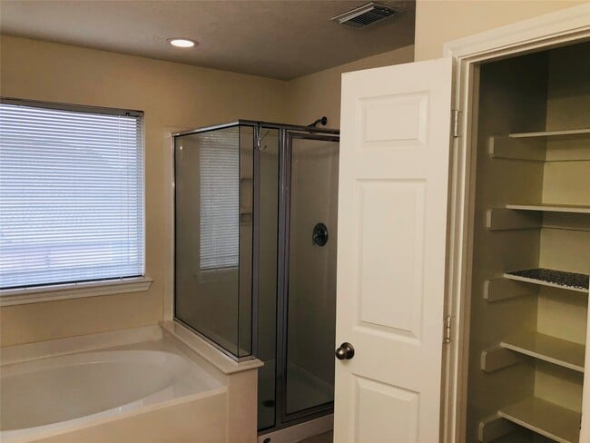 property at 5639 Stonecloud Ln