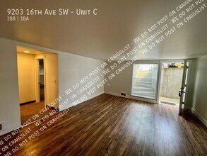 9203 16th Ave SW, Unit Unit C in Seattle, WA - Building Photo - Building Photo