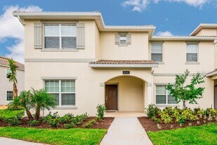 9047 Dogleg Dr in Davenport, FL - Building Photo