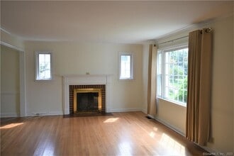 70 Benedict Ave in Fairfield, CT - Building Photo - Building Photo
