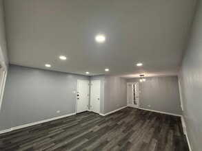 6306 W Belmont Ave in Chicago, IL - Building Photo - Building Photo